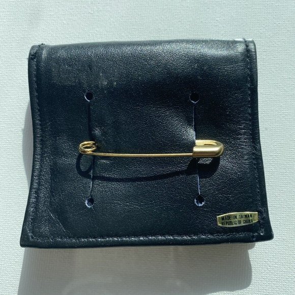 Vintage Brass Gold Metal Plated Divot Repair Golf Tee Marker Set Leather Pouch - Picture 7 of 9